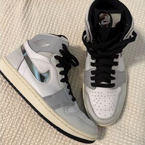 Nike Women's Sneakers - White and Gray